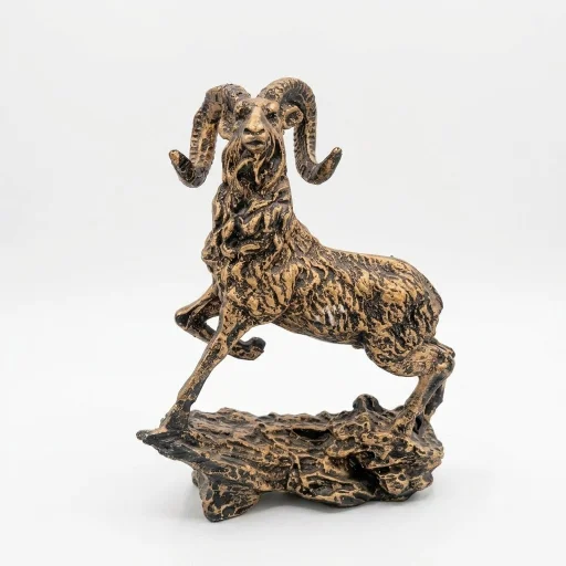 Markhor bronze statue