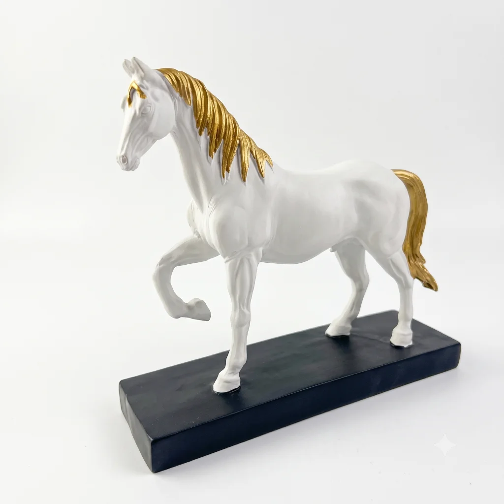 Horse statue white and gold
