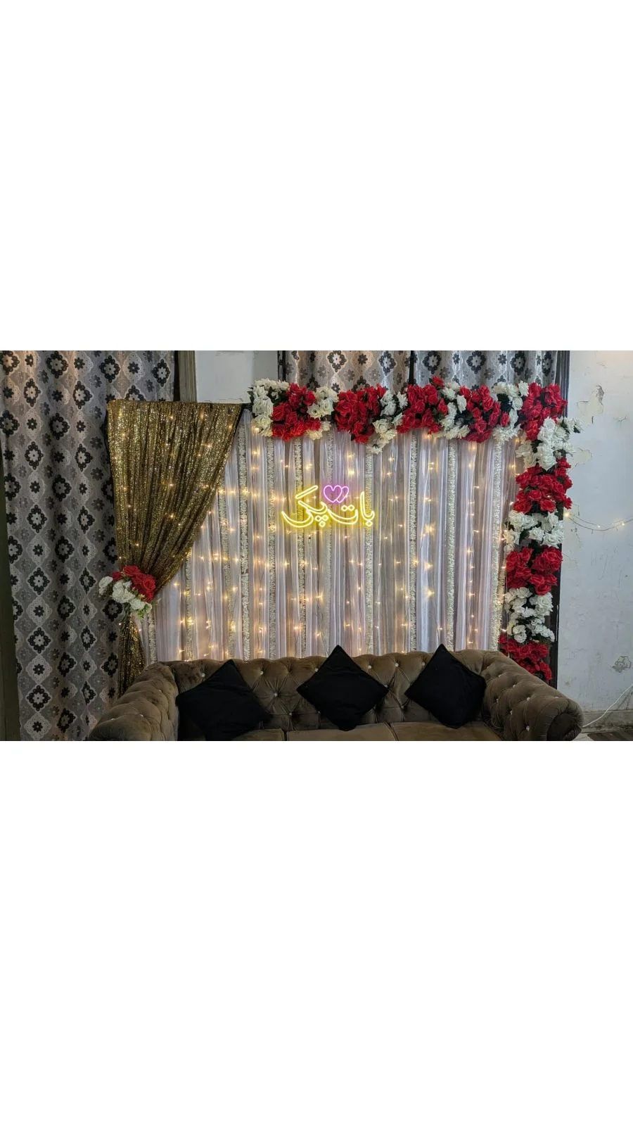 Mehndi/Baat Pakki Flower & Curtain stage
