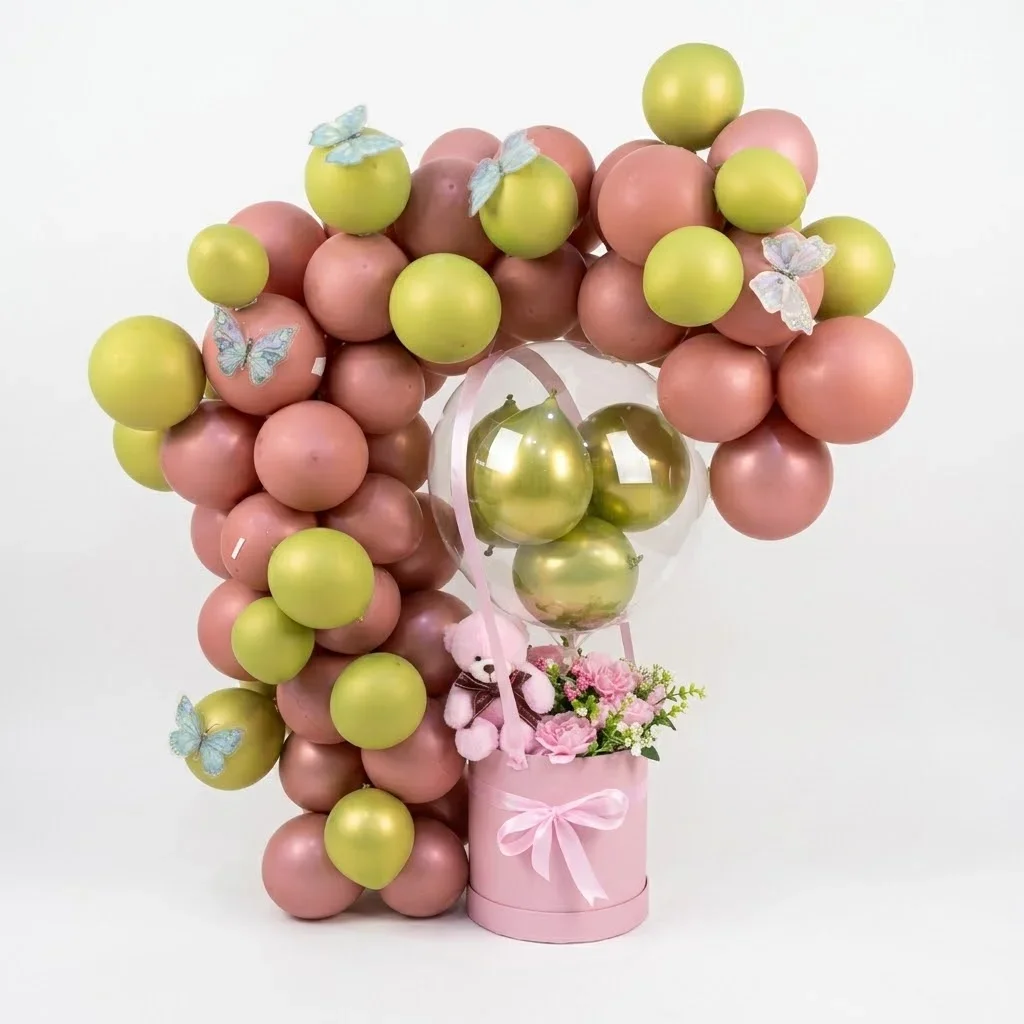 Box bouquet with Baby Bear, Balloons & Flowers